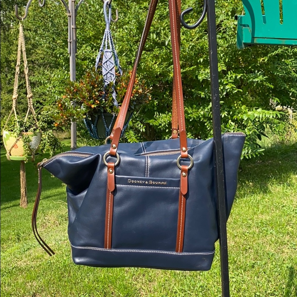 Leather tote